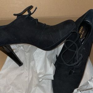 Kate Spade black suede lace up booties Sz 7.5